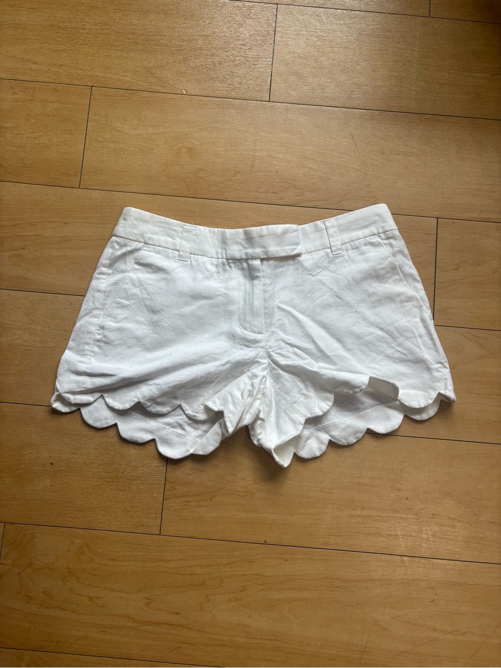 J.Crew White Scalloped Hem Shorts size 2